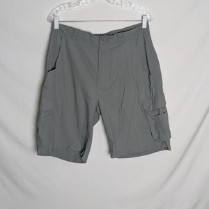 Under Armour Cargo Shorts Men's 34 Black RipStop Nylon Lightweight Casual